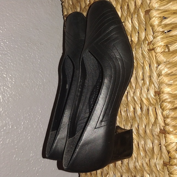 Black Leather Spring Step Anti Slip Comfortable Heel Made in France 8.5 - Picture 4 of 6